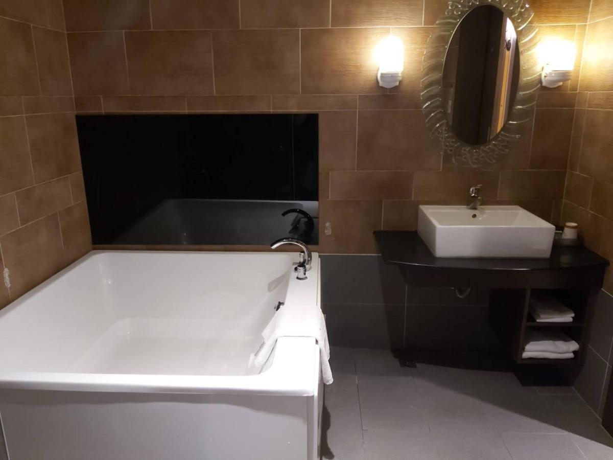Chateau Motel Καοσιούνγκ Εξωτερικό φωτογραφία